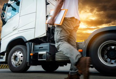 Why Fleet Managers Should Prioritize Regular Truck Maintenance